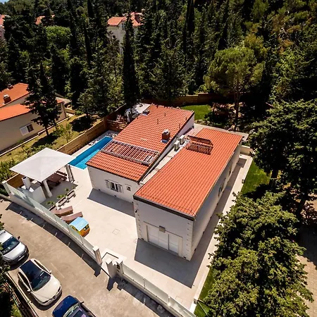 Bila Vila - Where Life Meets Luxury & Nature * سبليت