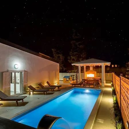 Bila Vila - Where Life Meets Luxury & Nature فيلة سبليت