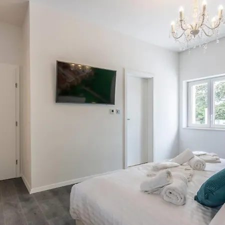 Bila Vila - Where Life Meets Luxury & Nature * سبليت