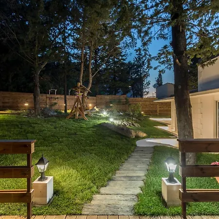 Bila Vila - Where Life Meets Luxury & Nature 빌라